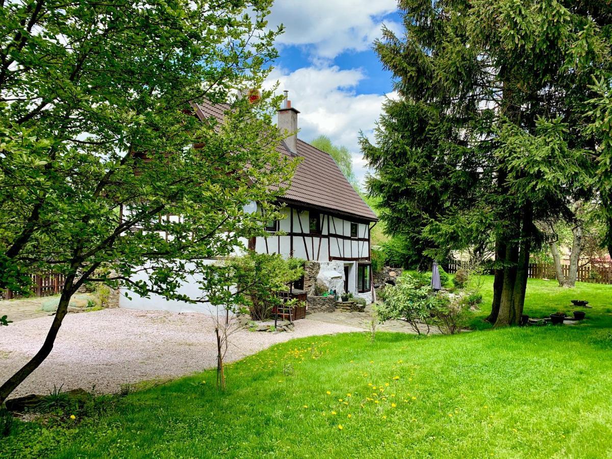 Za Rozowymi Drzwiami Villa Jelenia Gora Exterior photo